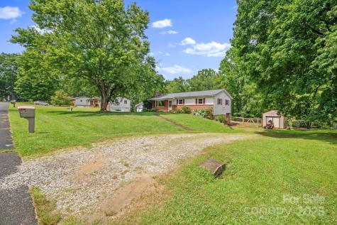 19 Fairhaven Court Asheville NC 28803