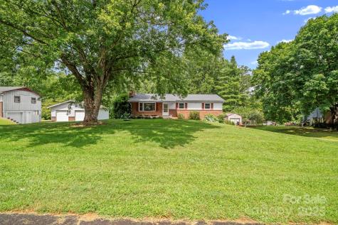 19 Fairhaven Court Asheville NC 28803