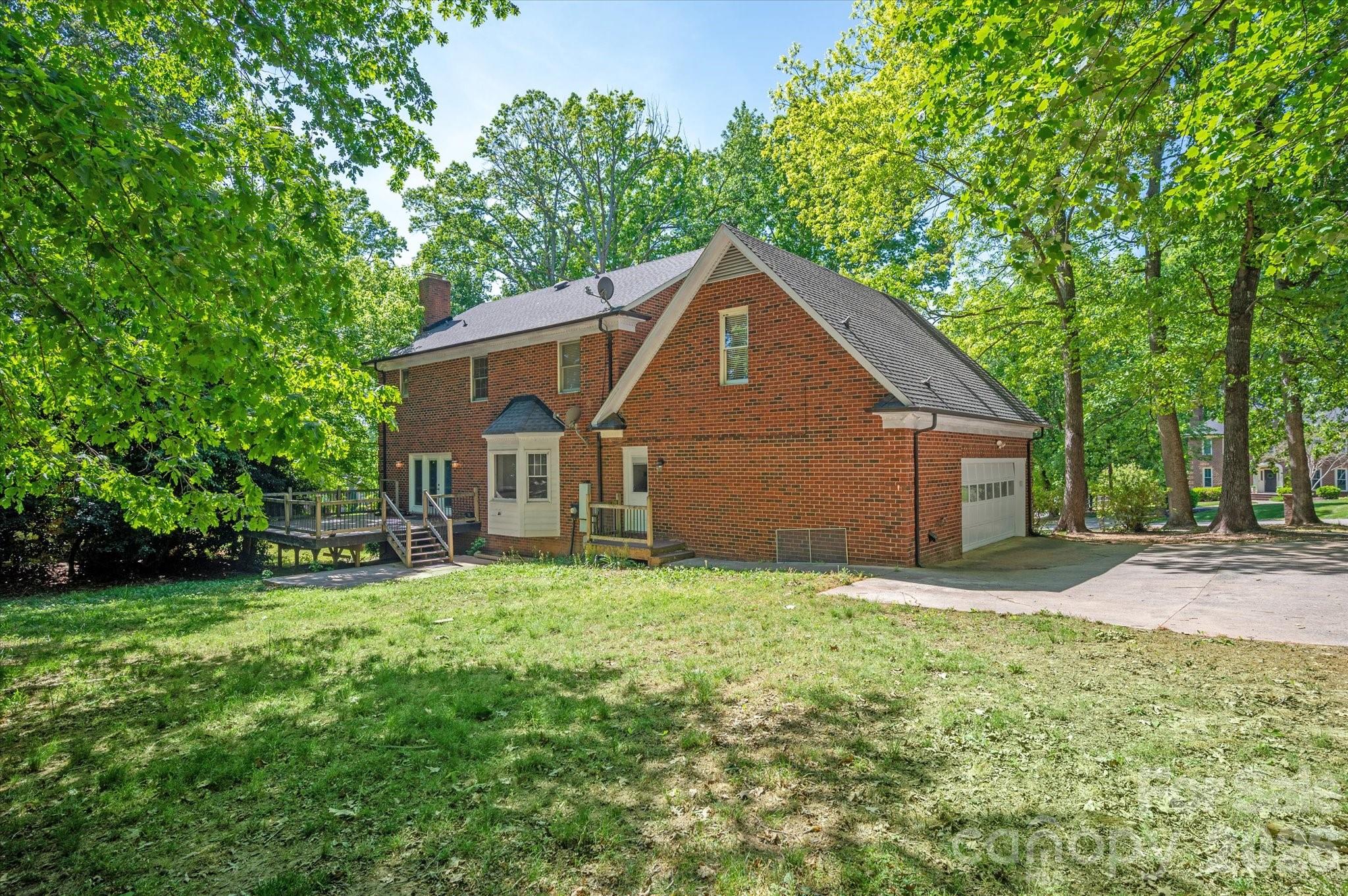 8149 Shannon Woods Lane Matthews NC 28104