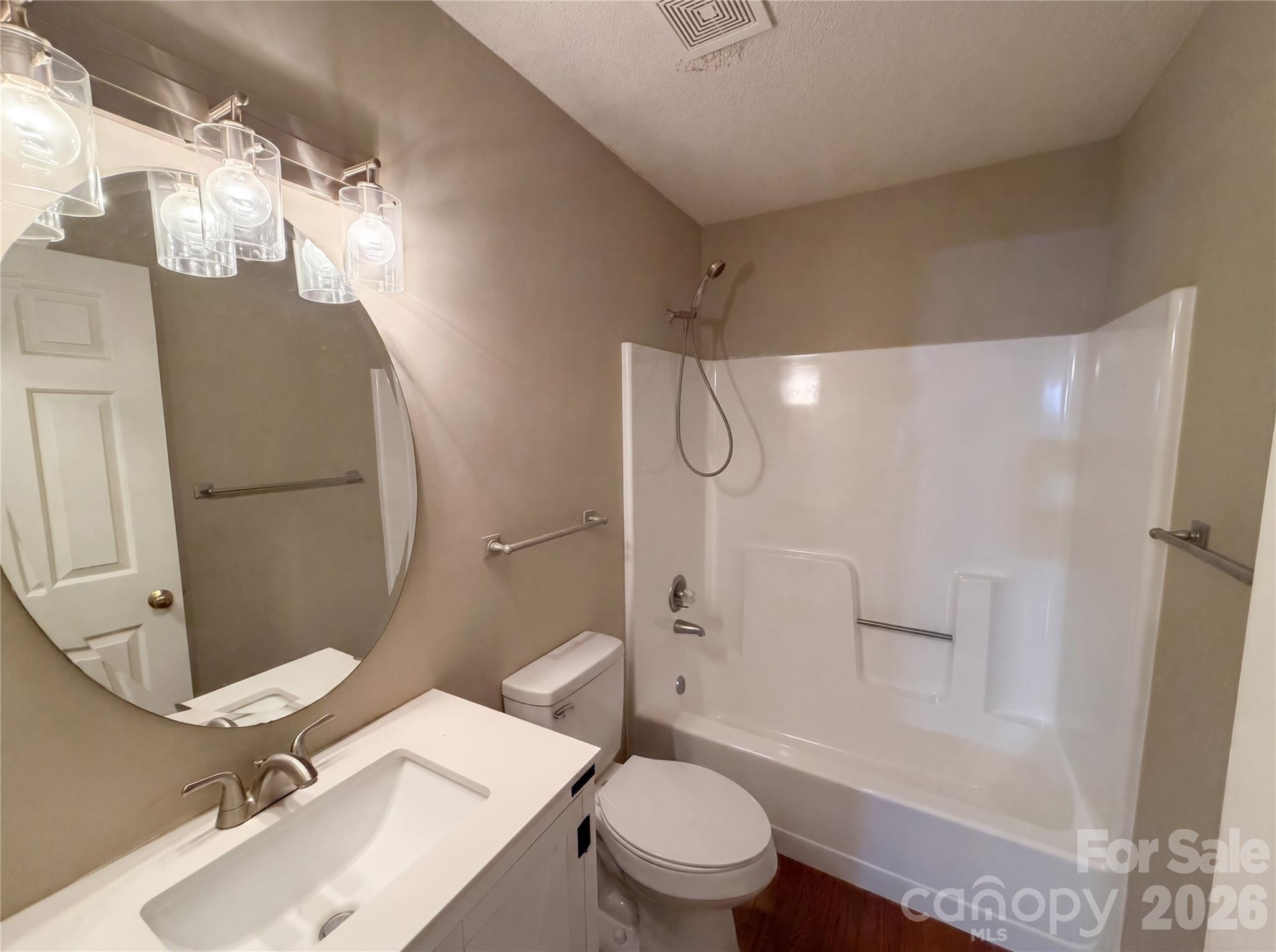 8400 Chestnut Oak Court Harrisburg NC 28075