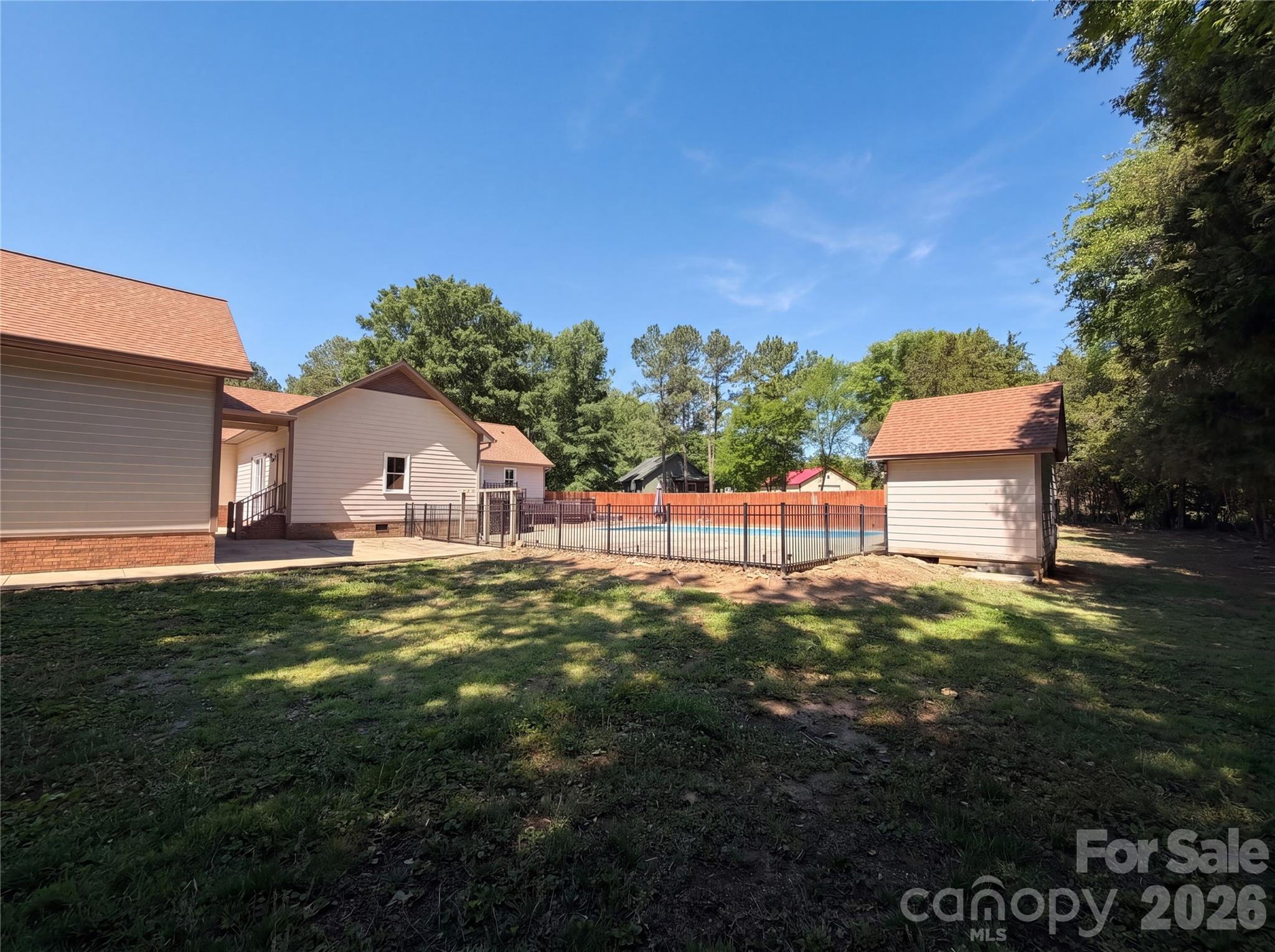 8400 Chestnut Oak Court Harrisburg NC 28075