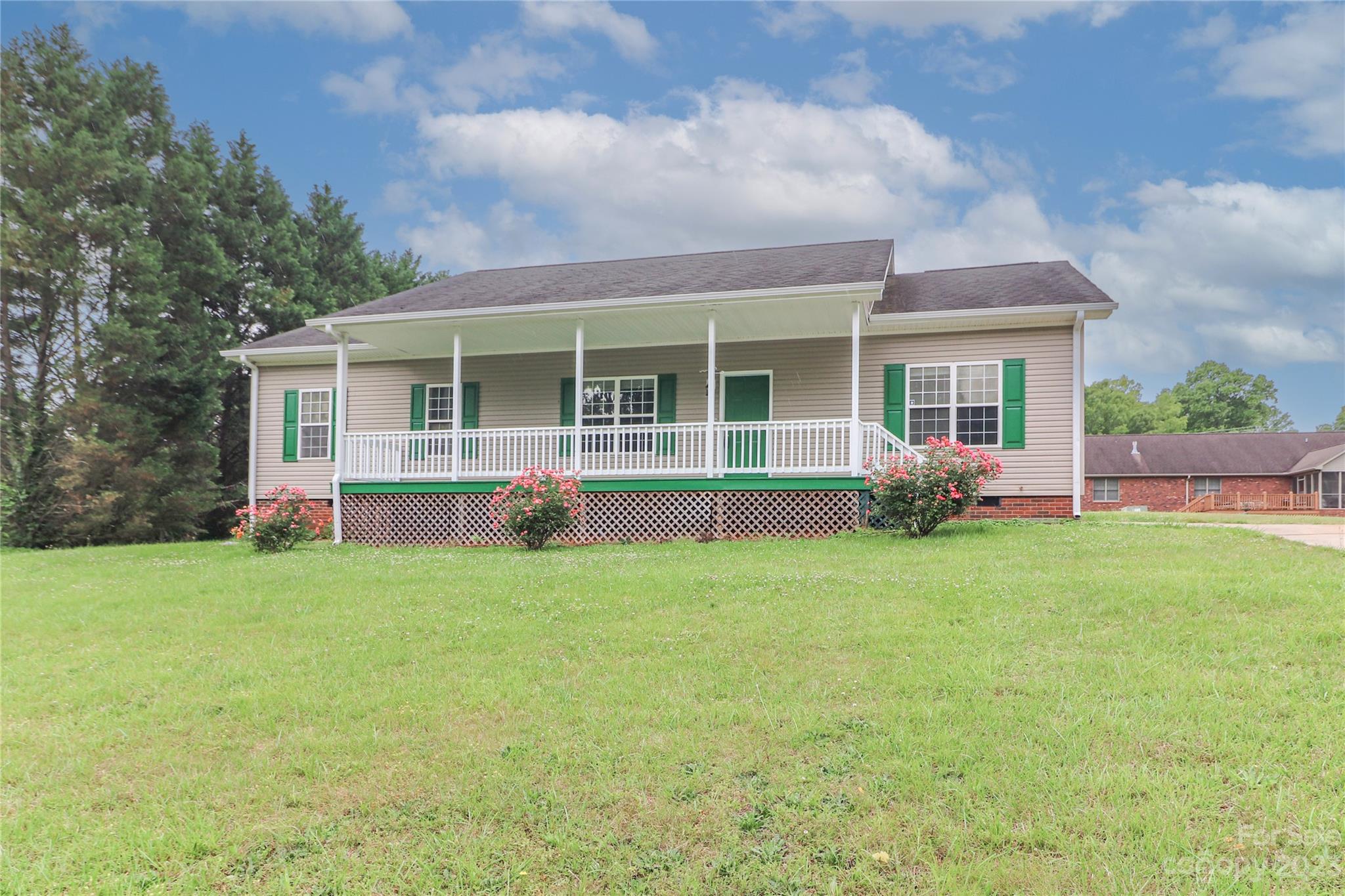 529 W Bingham Street Statesville NC 28677