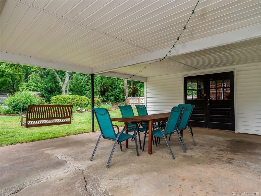 2908 Enfield Road Charlotte NC 28205