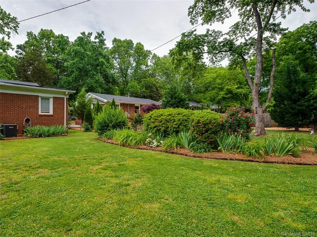 2908 Enfield Road Charlotte NC 28205