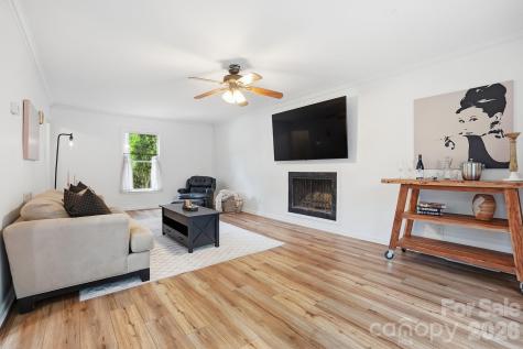 5060 Suwarrow Circle Tega Cay SC 29708