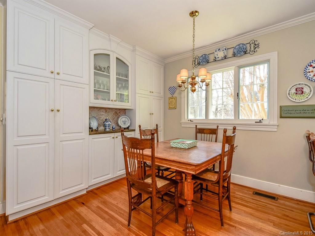 2241 Sanford Lane Charlotte NC 28211