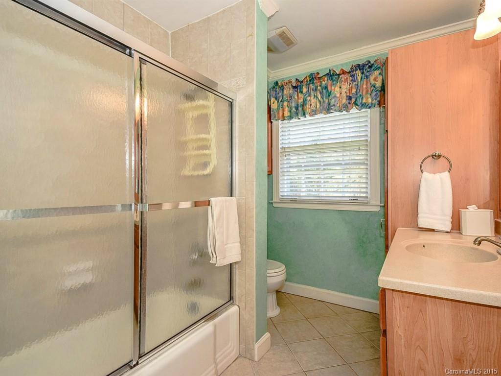 2241 Sanford Lane Charlotte NC 28211