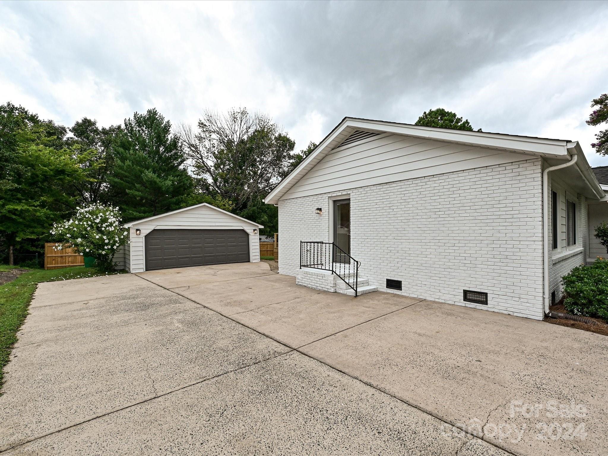 6525 Brynwood Drive Charlotte NC 28226