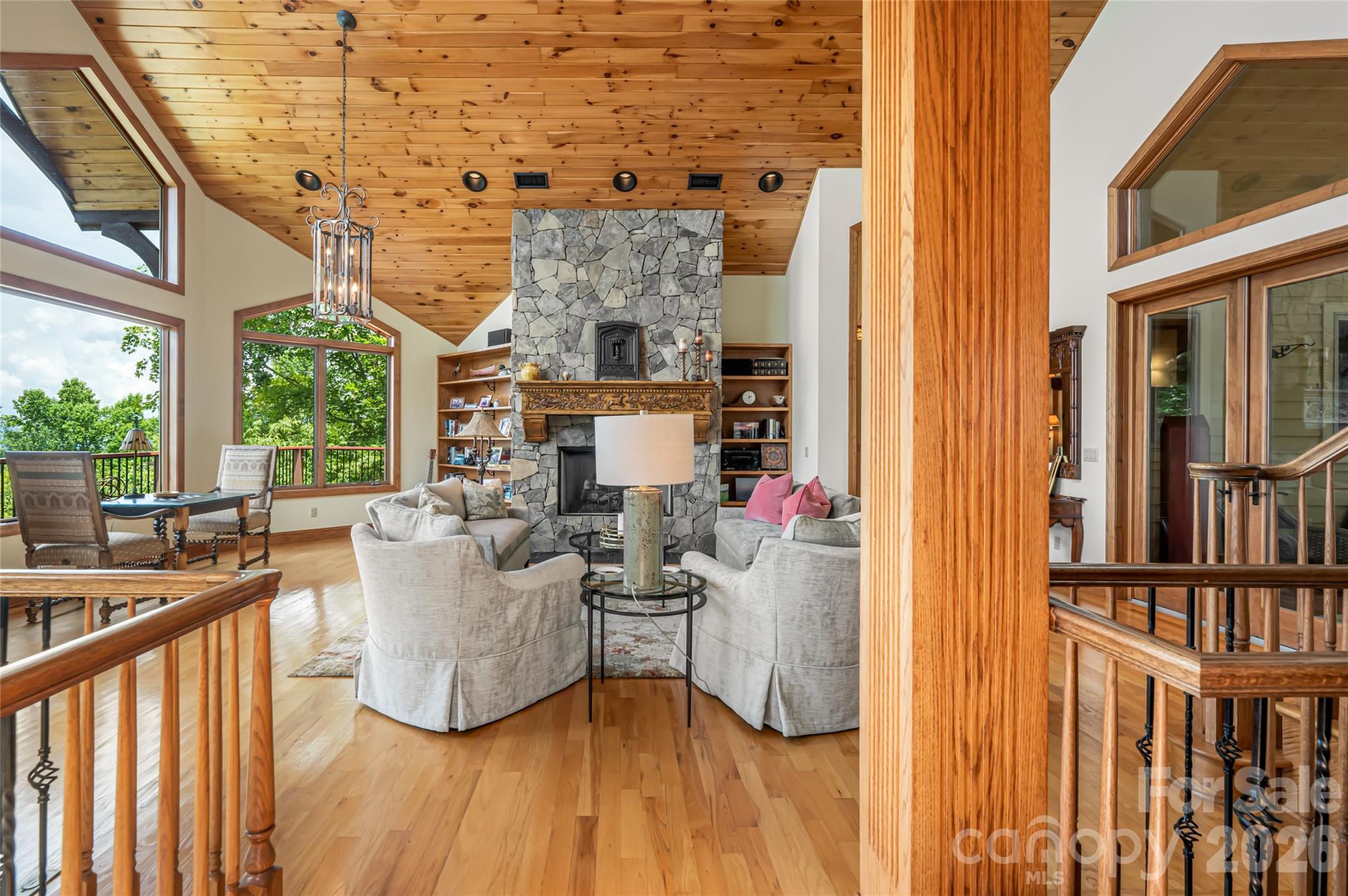 2280 Mountain Air Drive Burnsville NC 28714