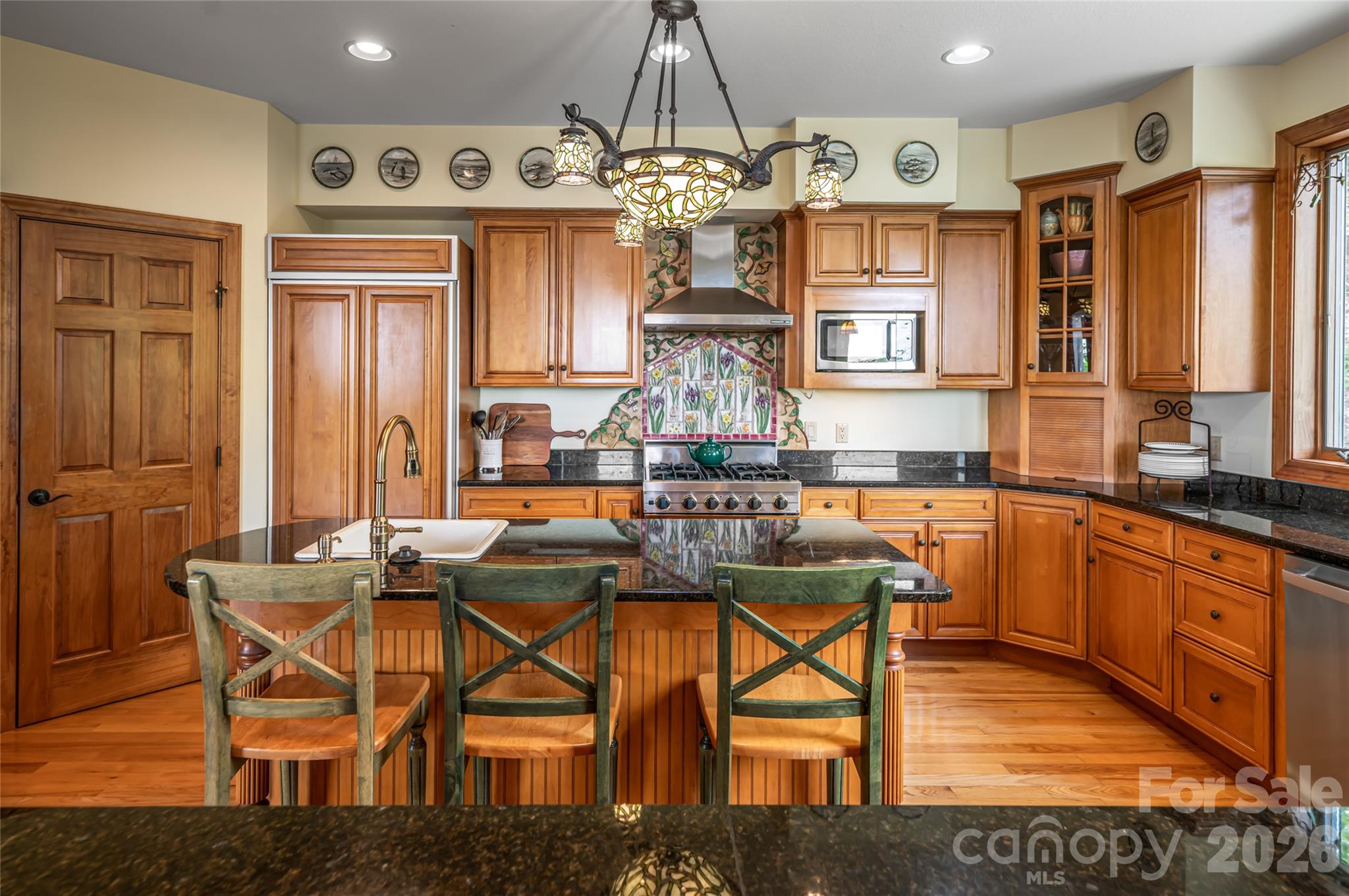 2280 Mountain Air Drive Burnsville NC 28714
