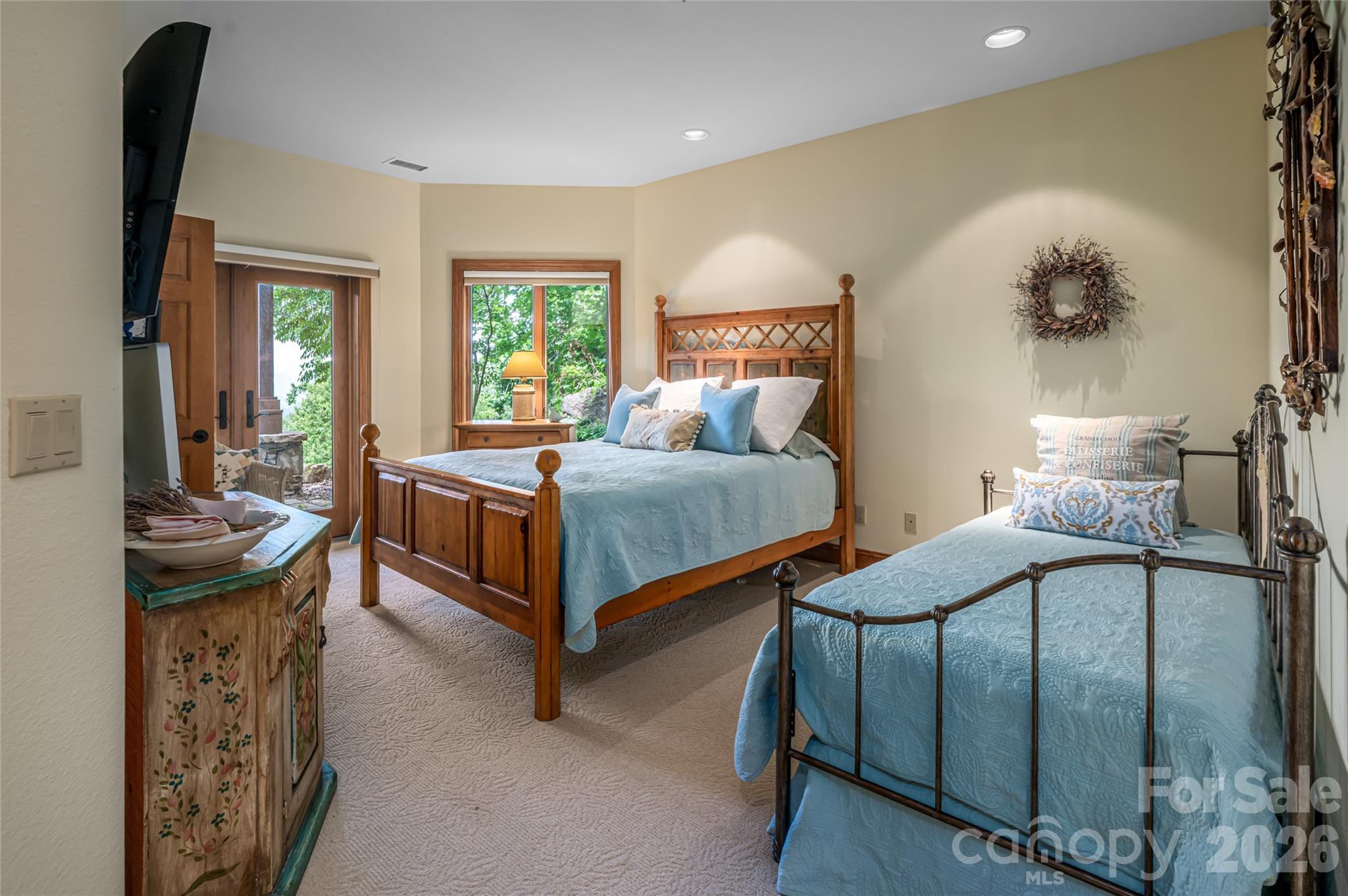 2280 Mountain Air Drive Burnsville NC 28714