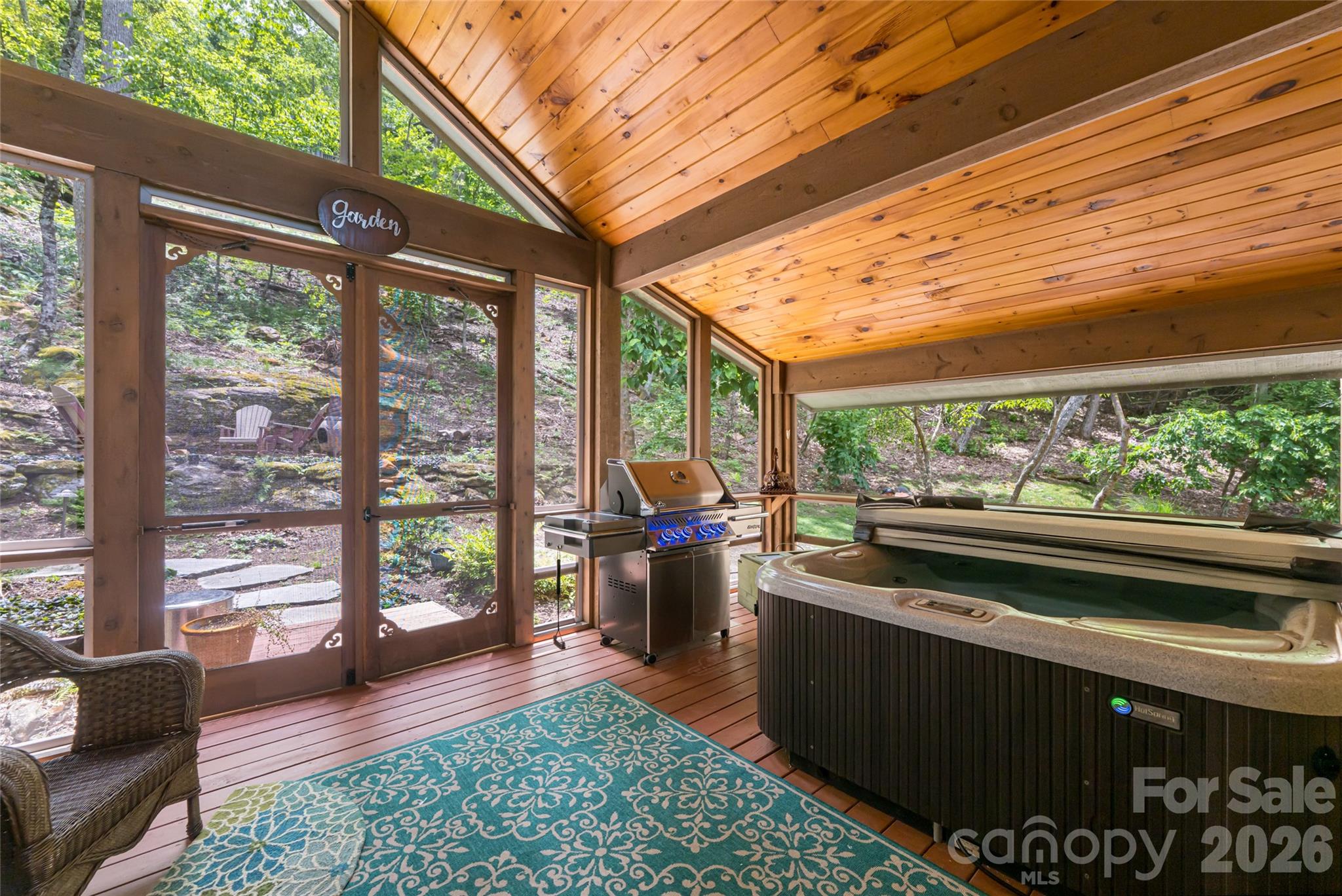 2280 Mountain Air Drive Burnsville NC 28714