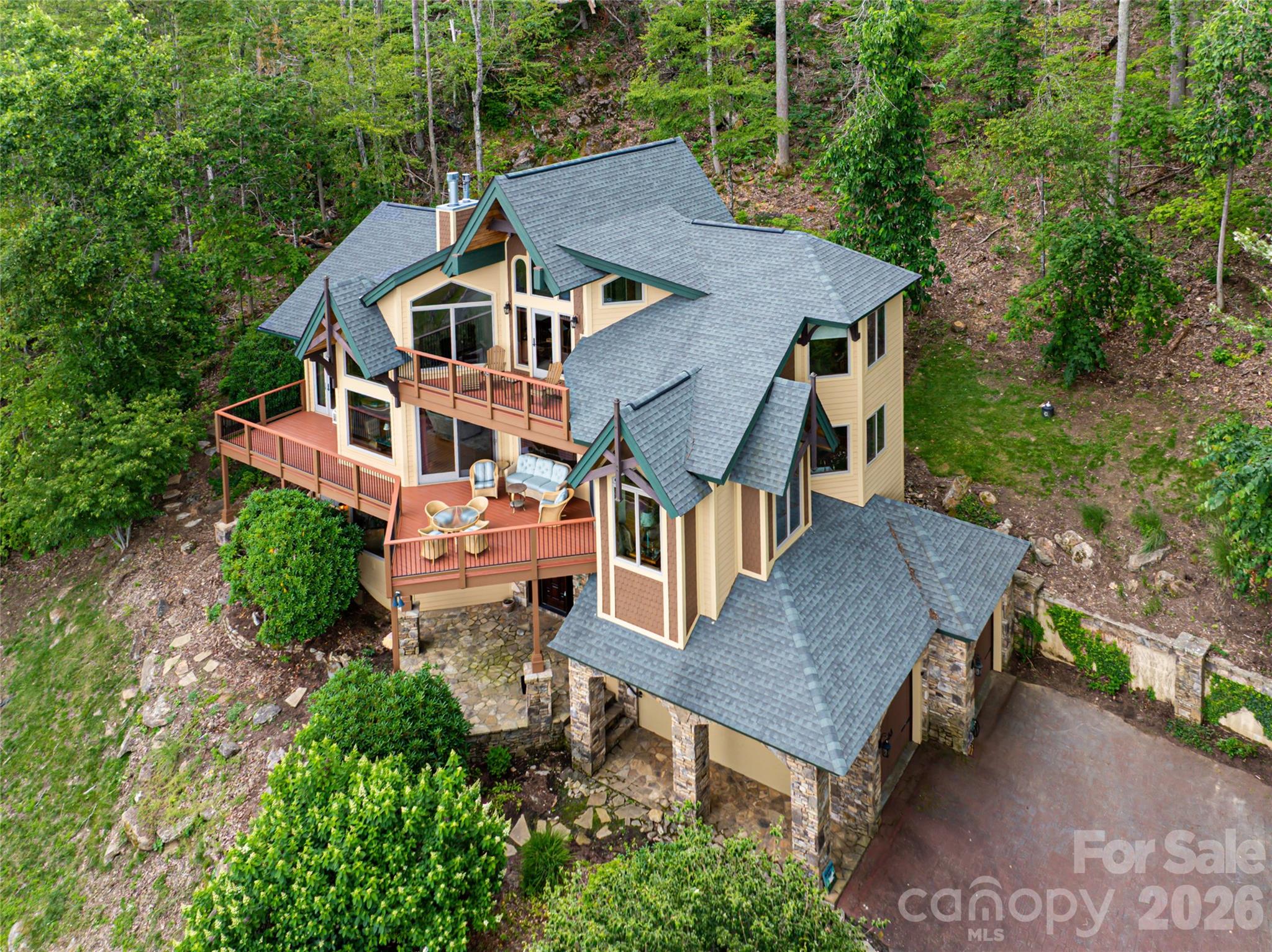 2280 Mountain Air Drive Burnsville NC 28714