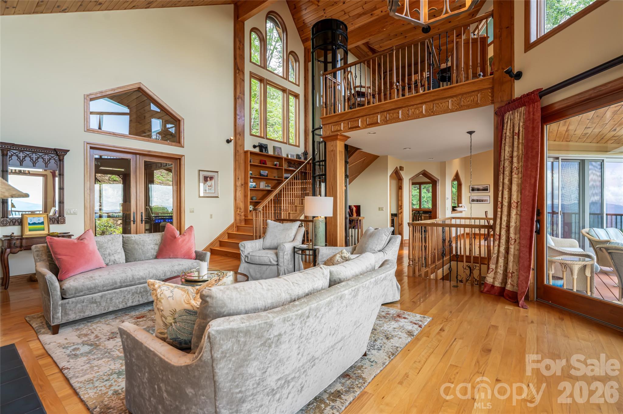 2280 Mountain Air Drive Burnsville NC 28714
