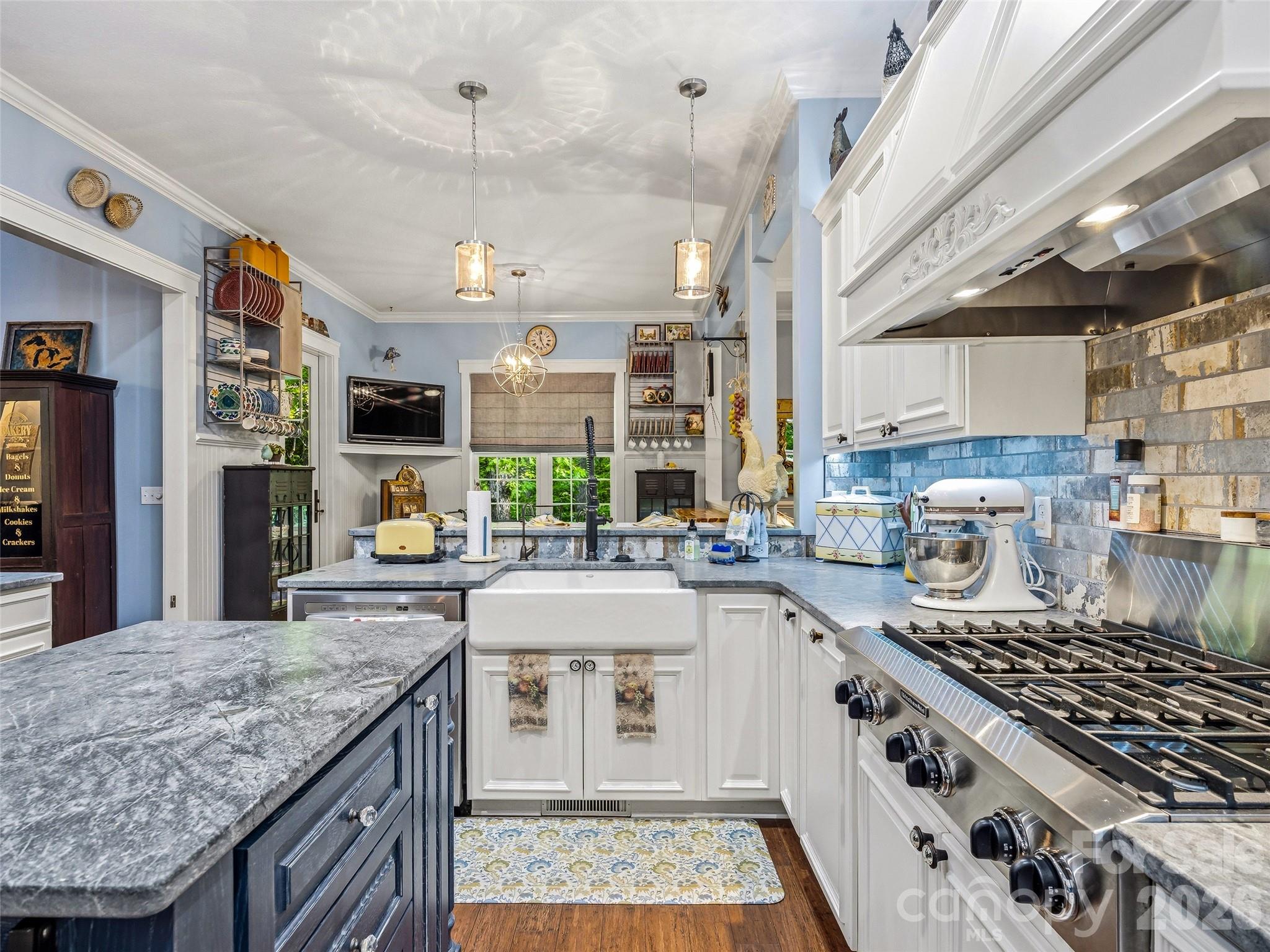 329 Kenmure Drive Flat Rock NC 28731