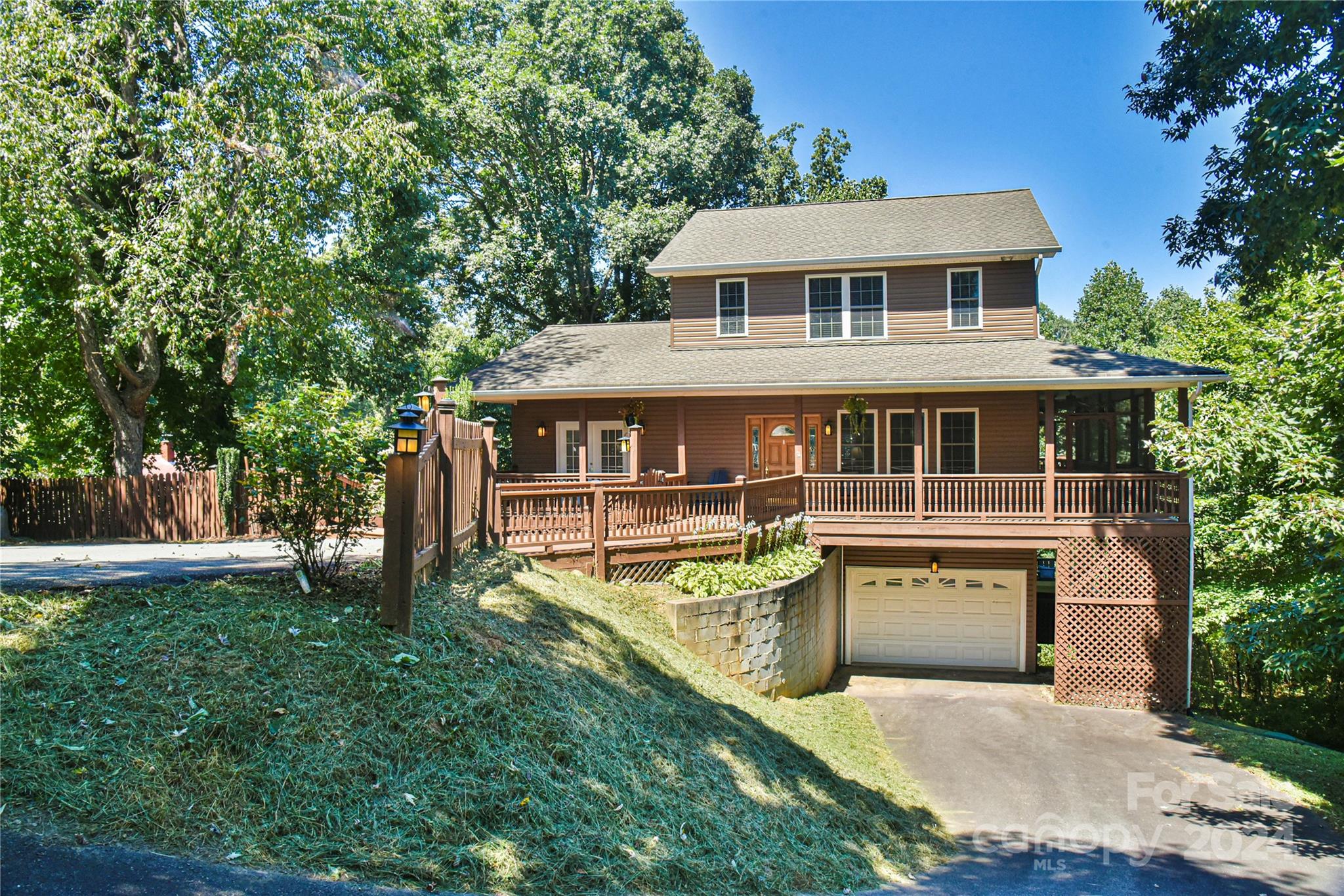 15 Ridge Runner Lane Asheville NC 28806