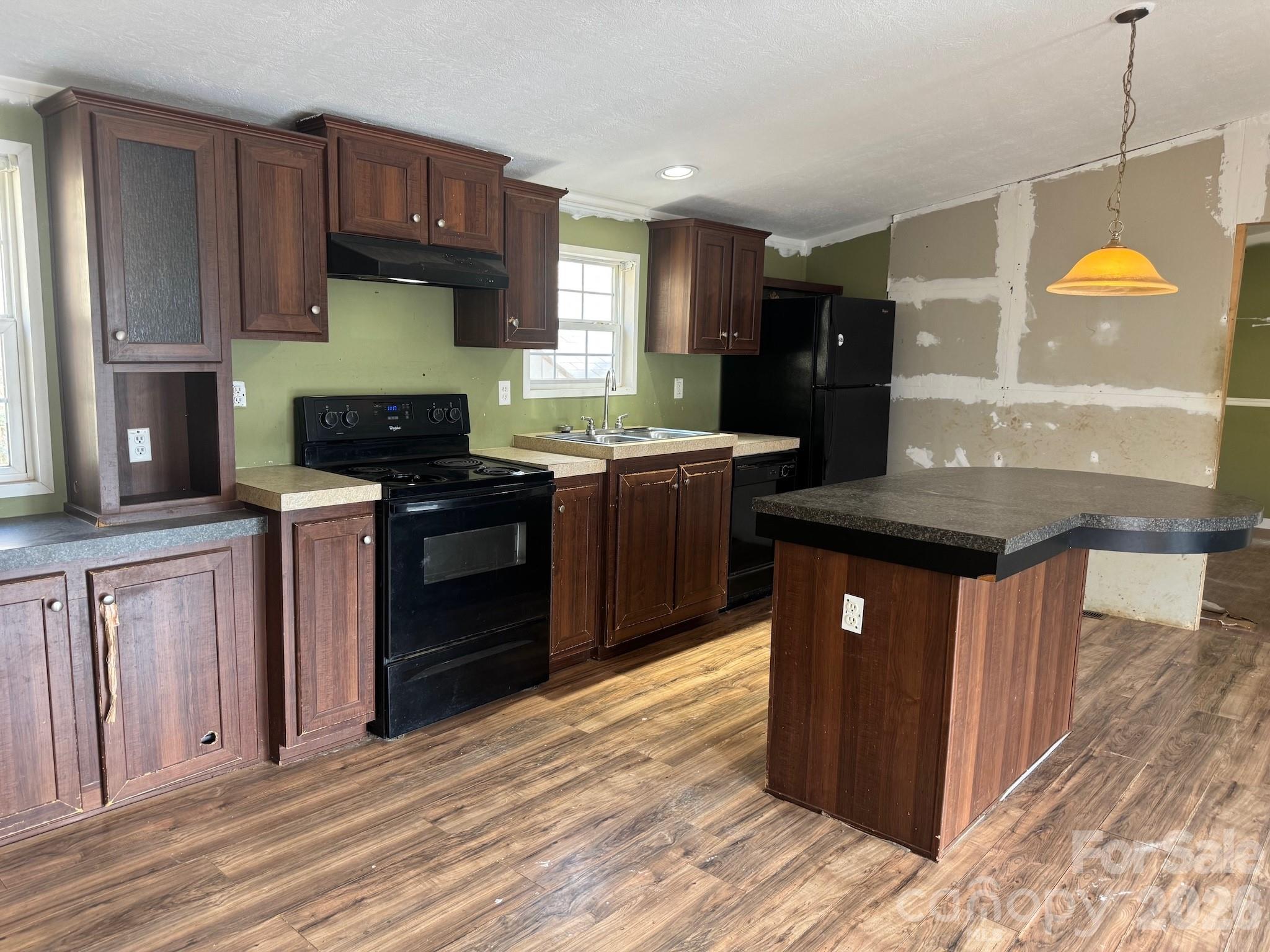 31 Parker Drive Candler NC 28715