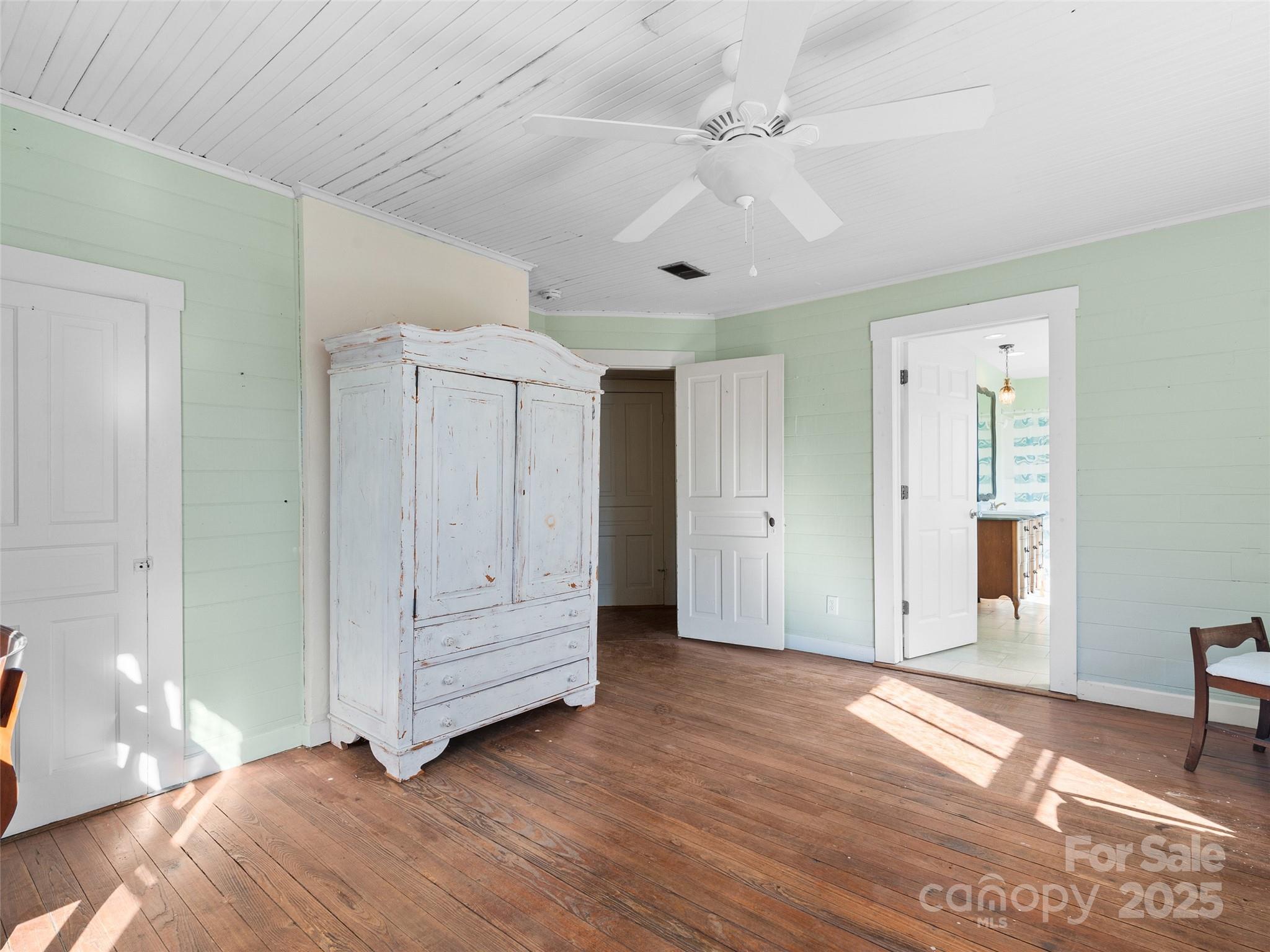 4912 Pigeon Road Waynesville NC 28786