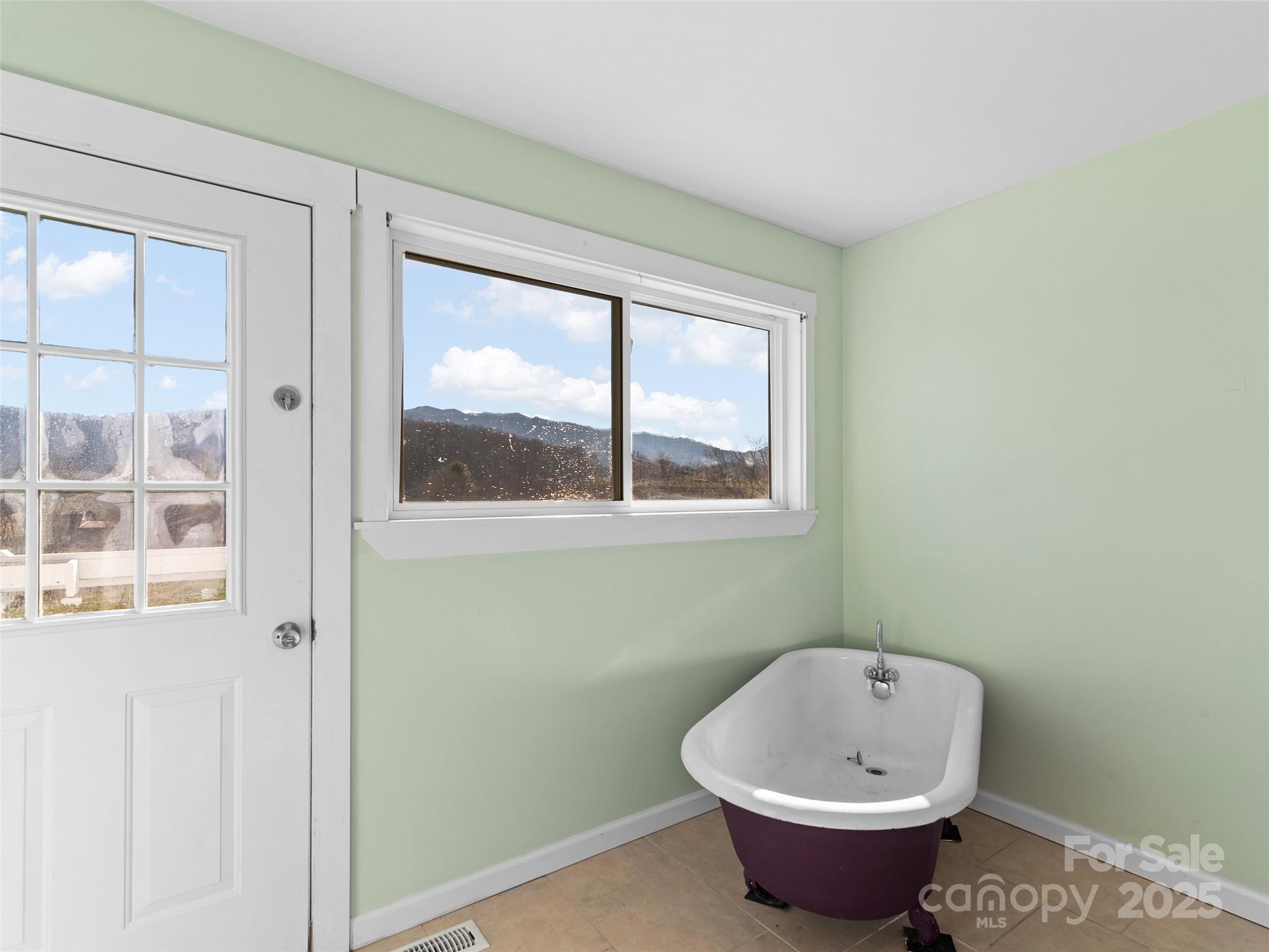 4912 Pigeon Road Waynesville NC 28786