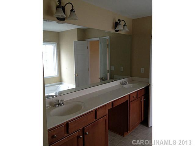 9832 Jeanette Circle Charlotte NC 28213