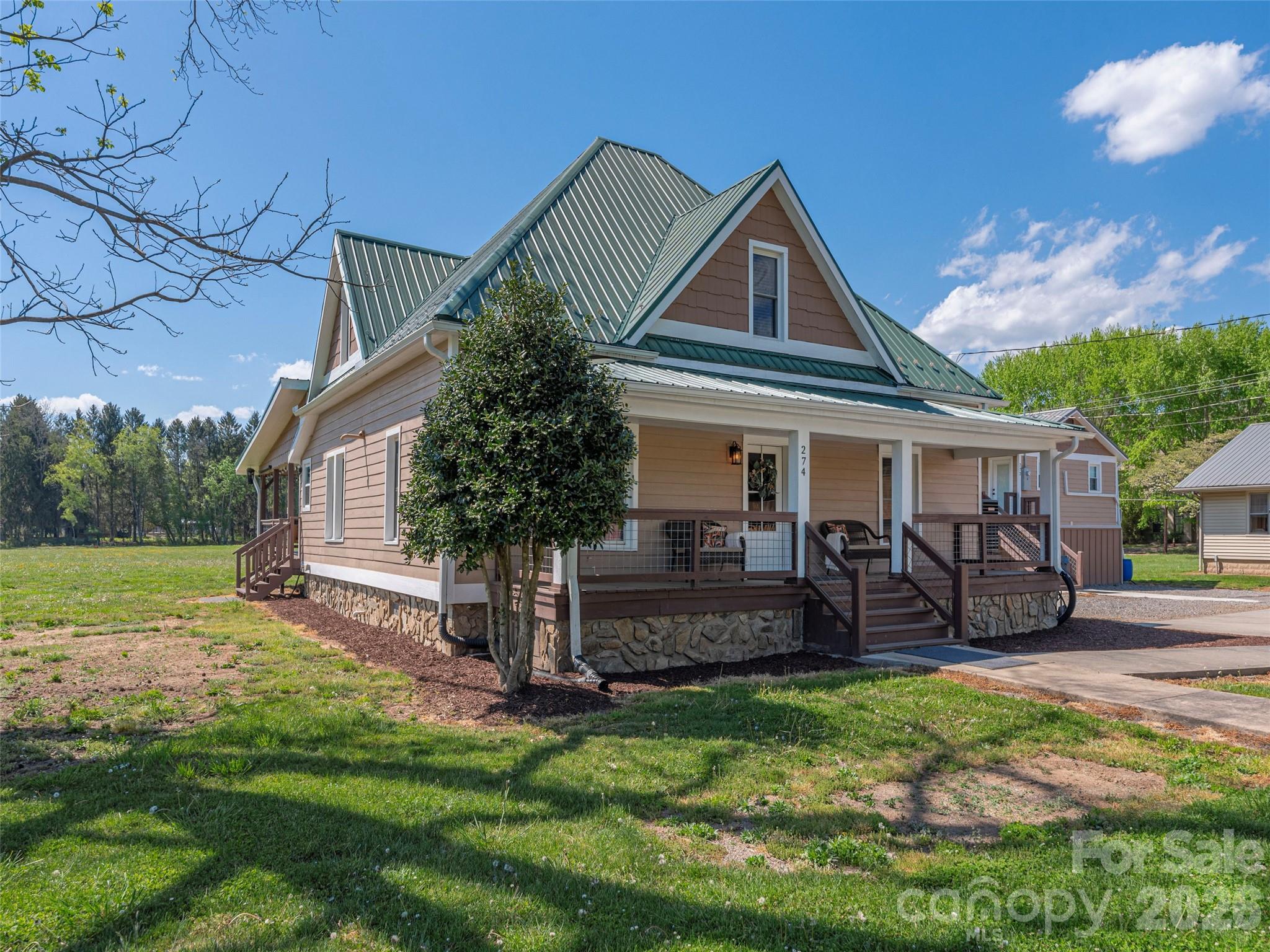 274 Charles Street Clyde NC 28721