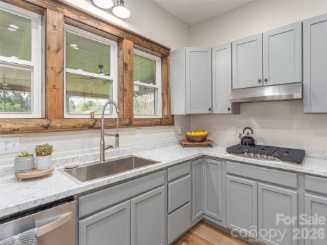 274 Charles Street Clyde NC 28721