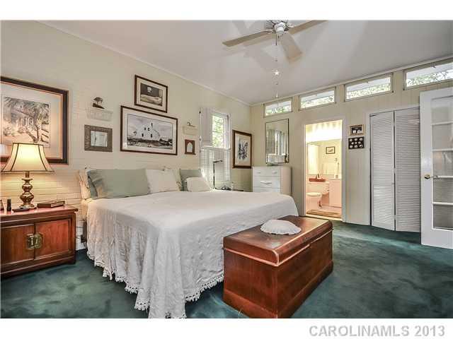 3130 Pinehurst Place Charlotte NC 28209