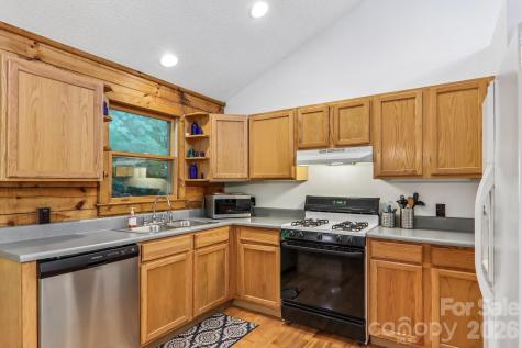 152 Trails End Lane Maggie Valley NC 28751