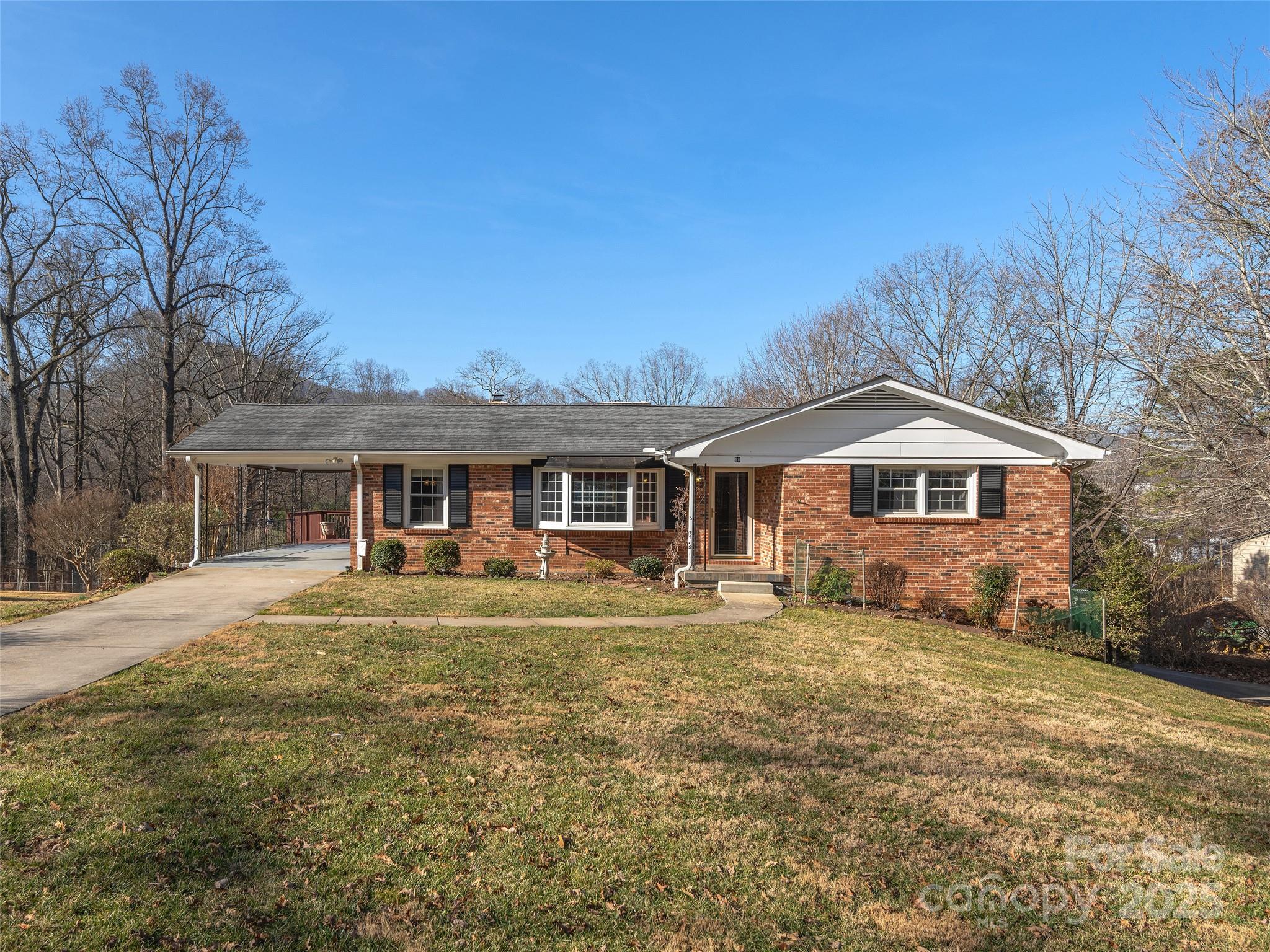 18 Mulberry Drive Arden NC 28704
