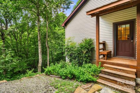 28 Back Stage Pass Canton NC 28716