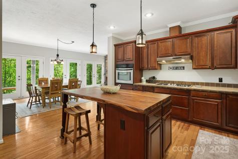 28 Back Stage Pass Canton NC 28716