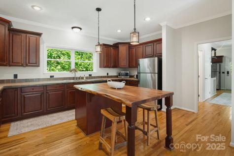 28 Back Stage Pass Canton NC 28716