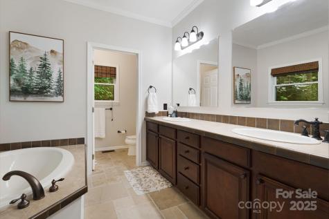 28 Back Stage Pass Canton NC 28716