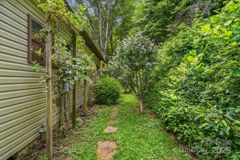 28 Back Stage Pass Canton NC 28716