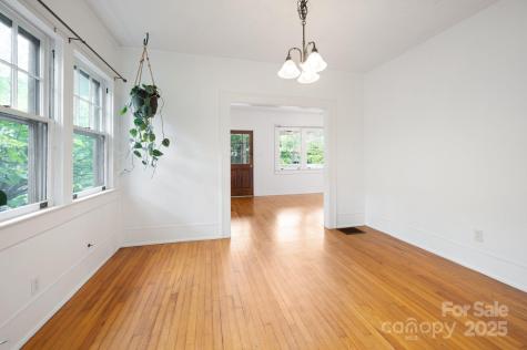 41 Michigan Avenue Asheville NC 28806