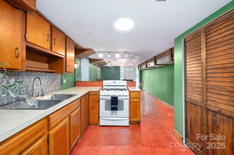 41 Michigan Avenue Asheville NC 28806