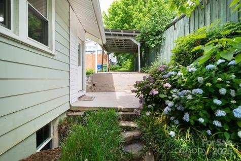 41 Michigan Avenue Asheville NC 28806