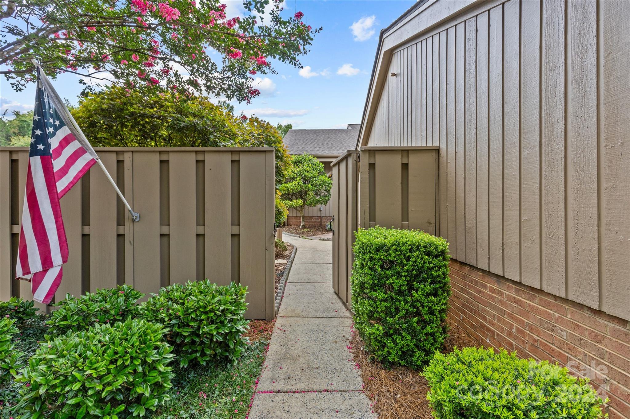 5318 Sandtrap Lane Charlotte NC 28226