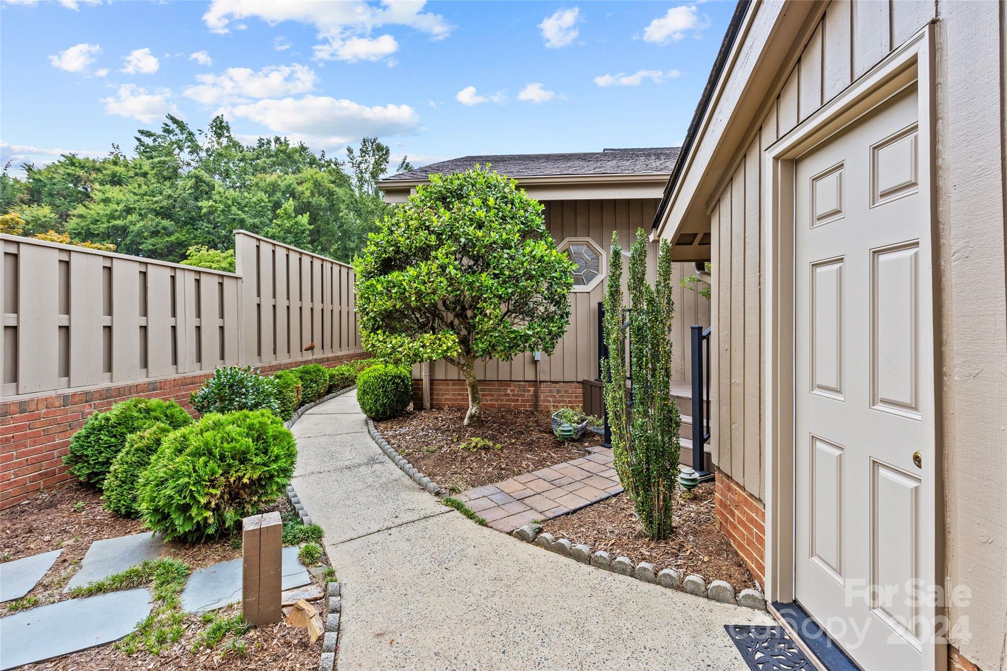 5318 Sandtrap Lane Charlotte NC 28226