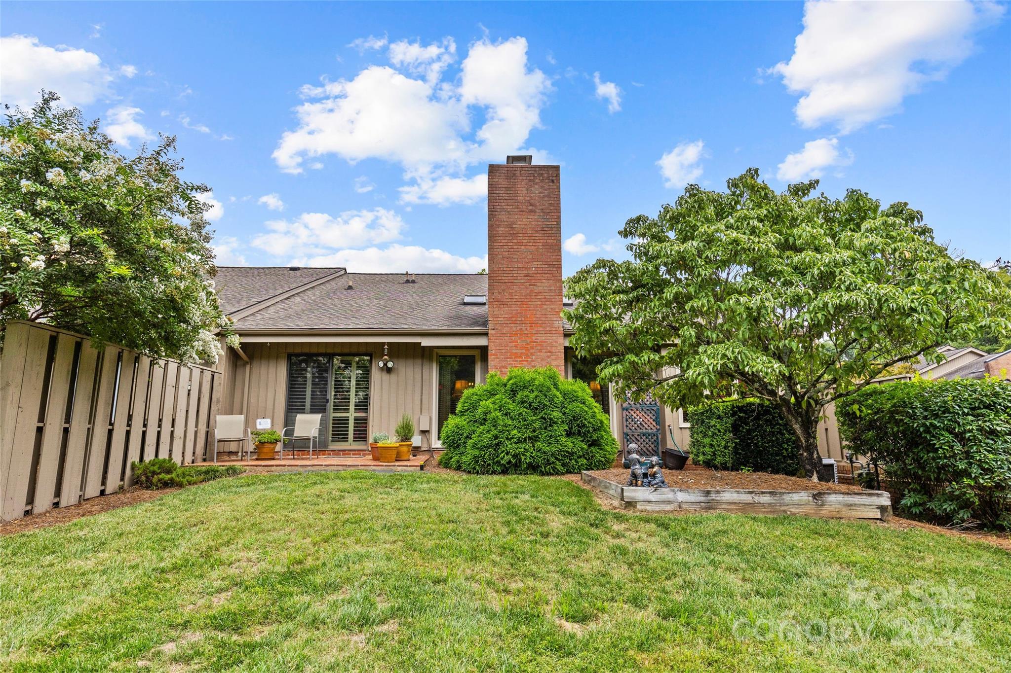 5318 Sandtrap Lane Charlotte NC 28226