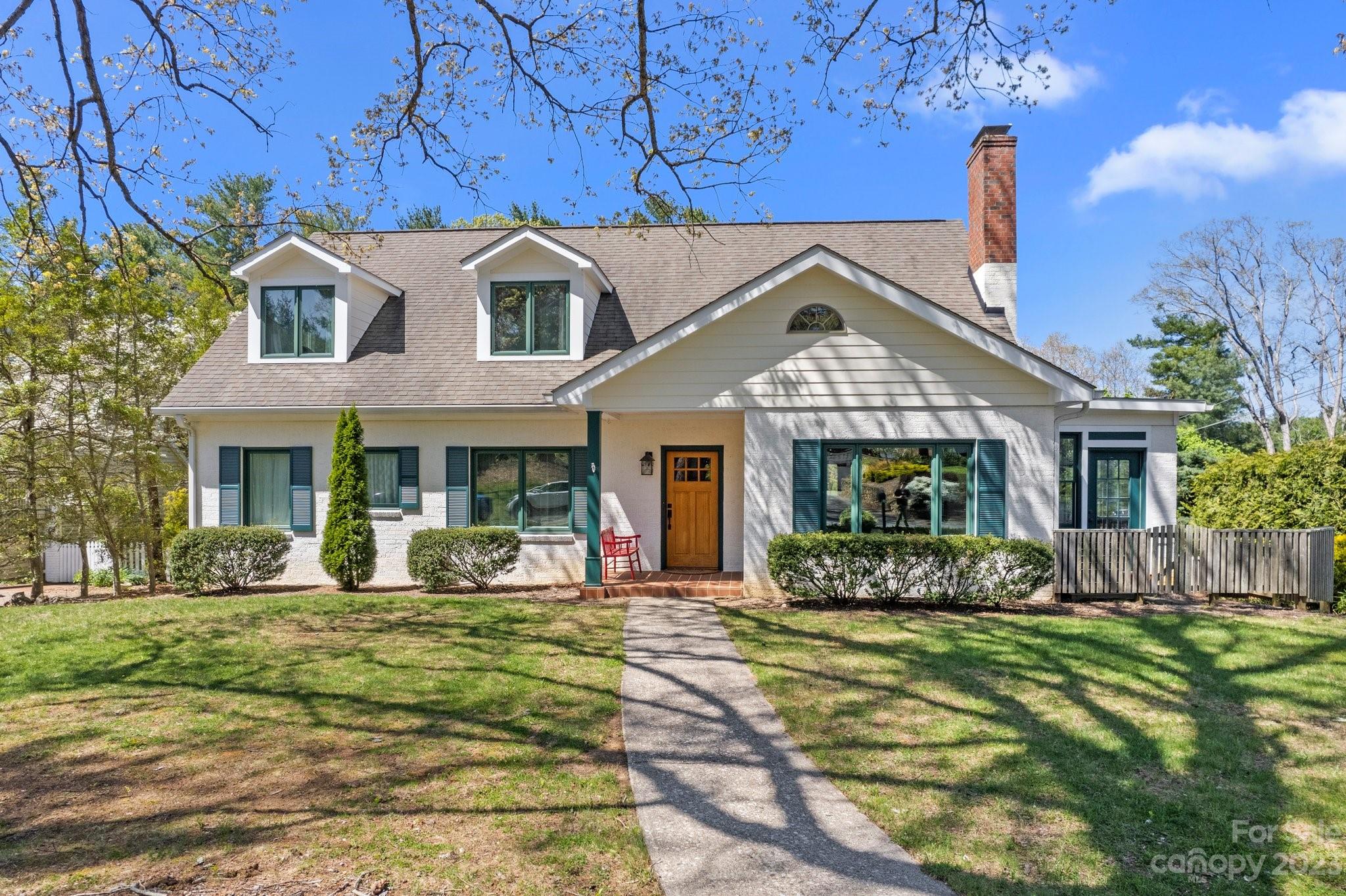 85 Wembley Road Asheville NC 28804