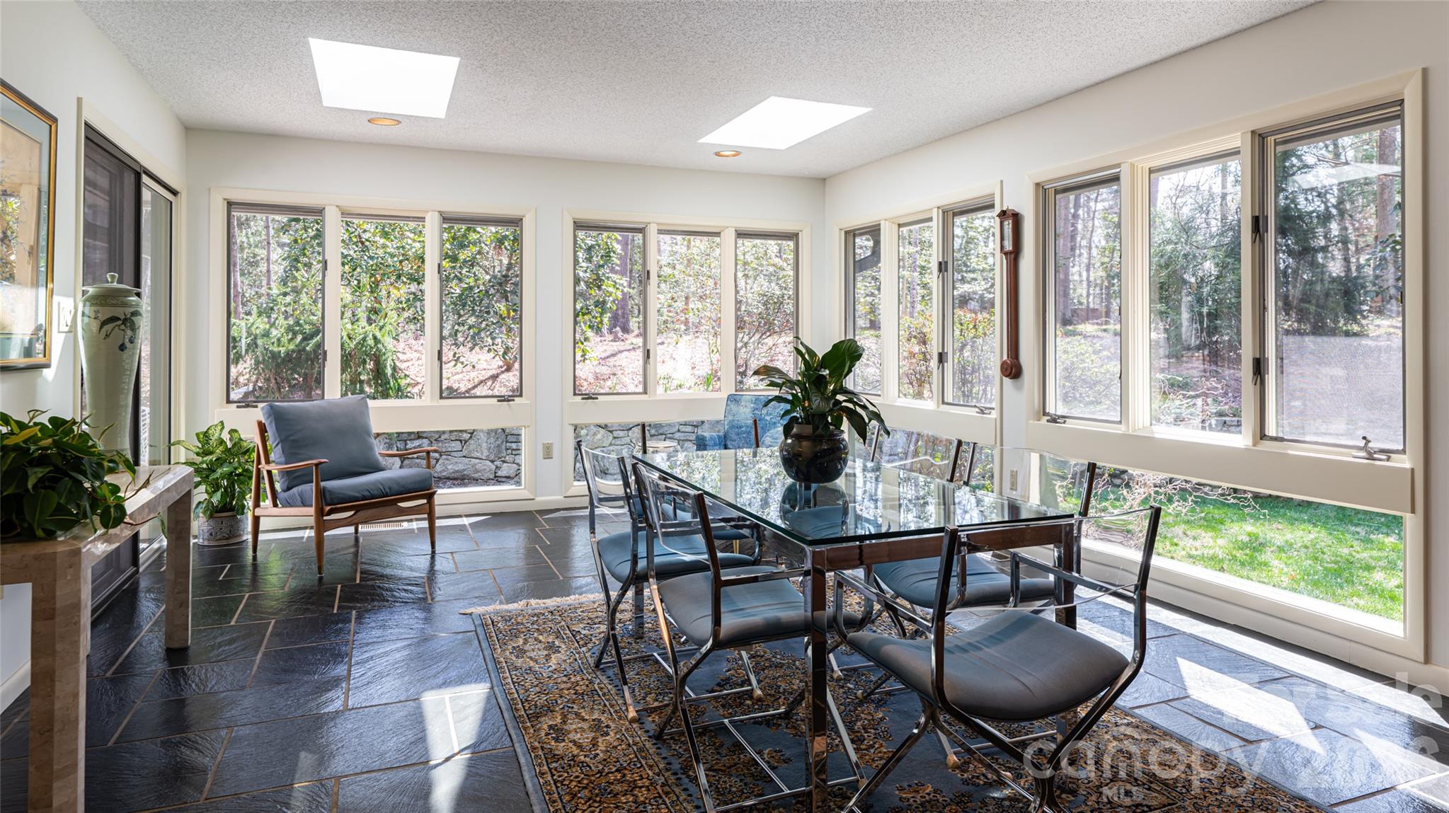 12 Stuyvesant Crescent Asheville NC 28803