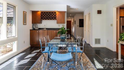 12 Stuyvesant Crescent Asheville NC 28803