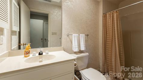 12 Stuyvesant Crescent Asheville NC 28803