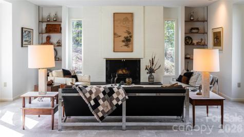 12 Stuyvesant Crescent Asheville NC 28803