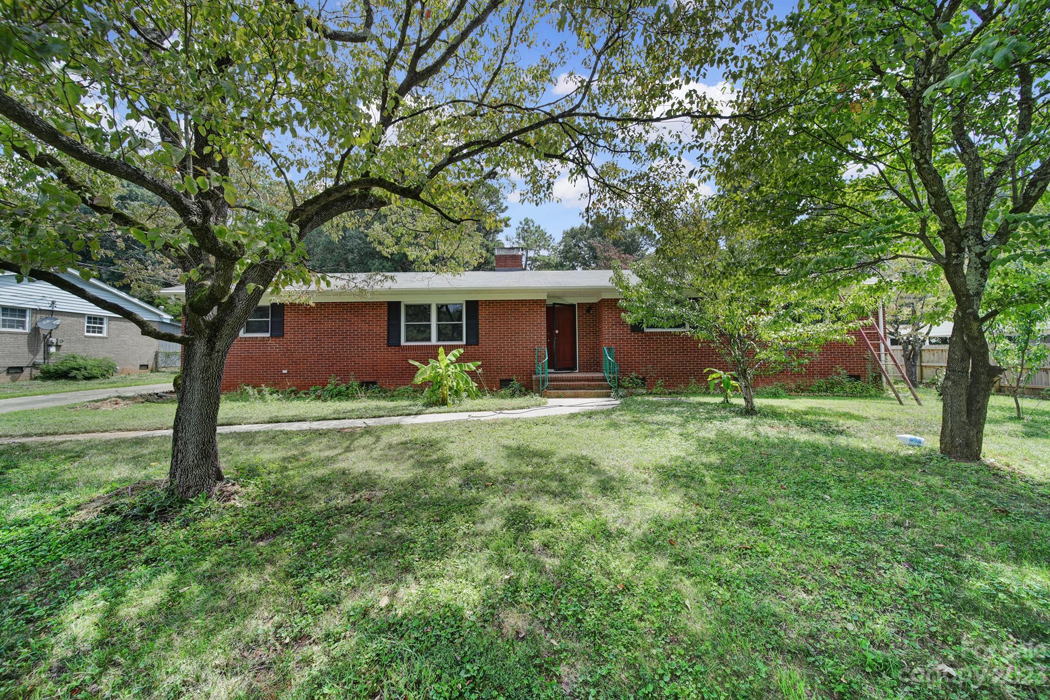 6720 Linda Lake Drive Charlotte NC 28215