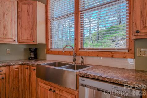 426 Cook Town Road Bakersville NC 28705