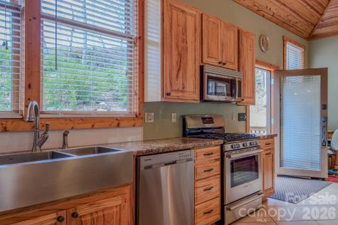 426 Cook Town Road Bakersville NC 28705