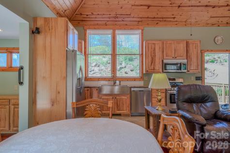 426 Cook Town Road Bakersville NC 28705
