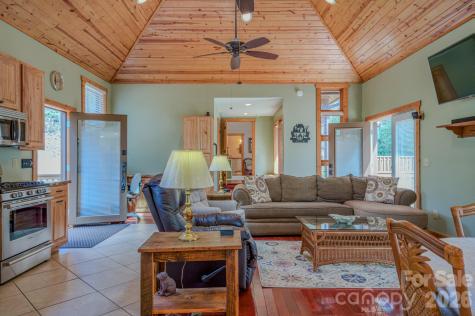 426 Cook Town Road Bakersville NC 28705